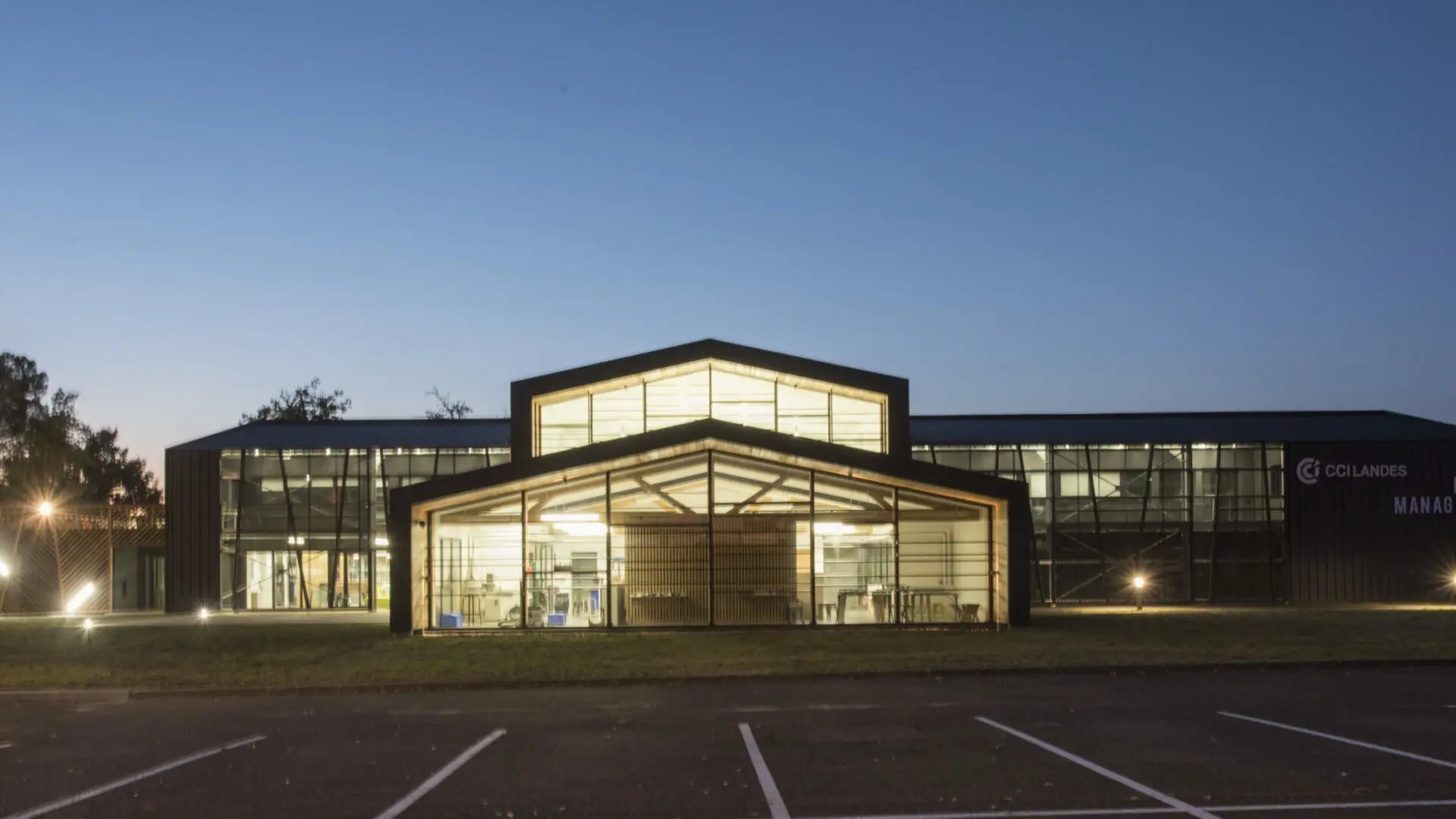 Le Campus Et La Cci Hero